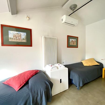Loft Sant Ambrogio With Terrance Apartment มิลาน ภายนอก รูปภาพ