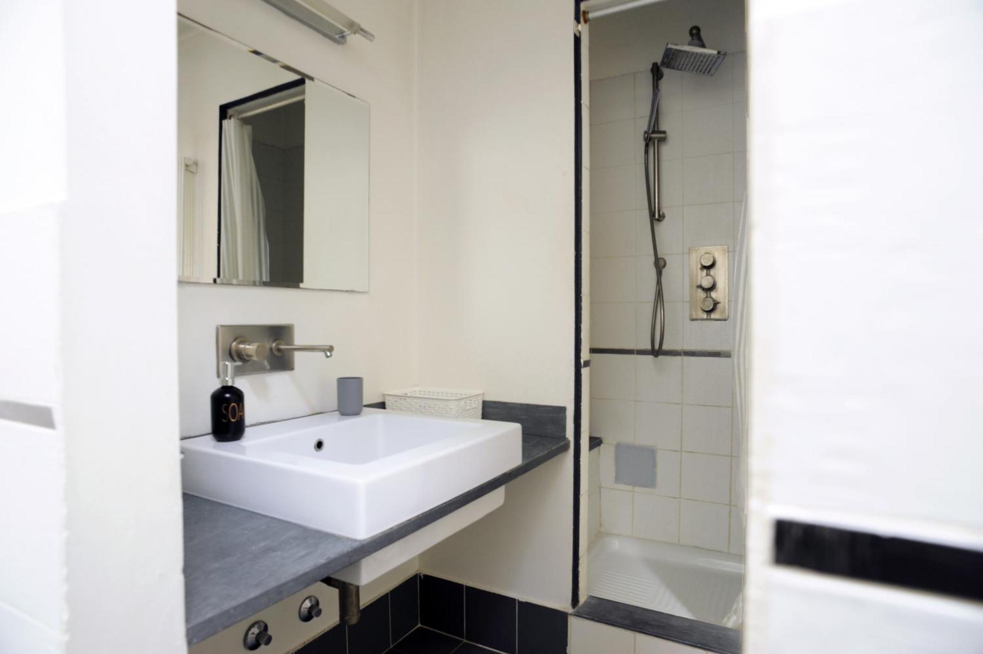 Loft Sant Ambrogio With Terrance Apartment มิลาน ภายนอก รูปภาพ